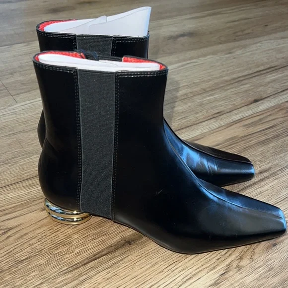 NEW! Zara Metal Trim Heeled Leather Ankle Booties - Picture 6 of 10